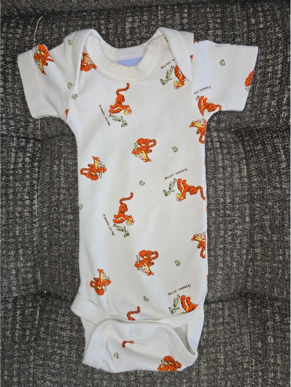 Disney Baby Onesie – Tigger (0-3 Months)